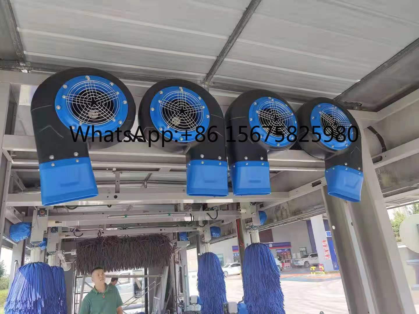 منفاخ جانبي صناعي لغسيل السيار - مراجعة Heavy Equipment Washing وسعره